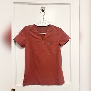 FIGS Catarina One-Pocket Scrub Top and High Waisted Scrub Pants SET in Mauve